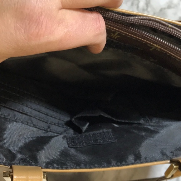 New White Dove Designs Bible journaling bag - middle opens completely - Picture 7 of 12